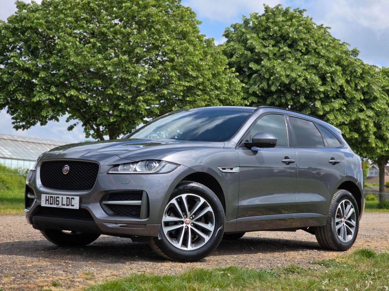 JAGUAR F-PACE