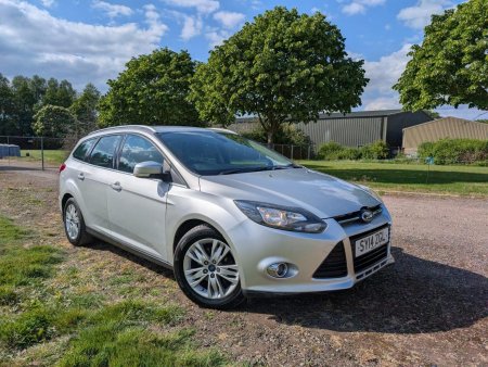 FORD FOCUS 1.6 Titanium Navigator Powershift Euro 5 5dr