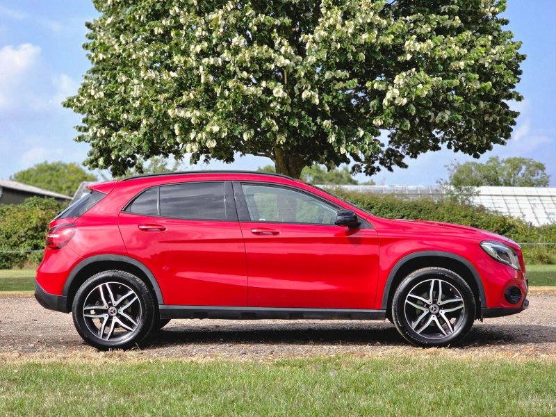 MERCEDES-BENZ GLA CLASS