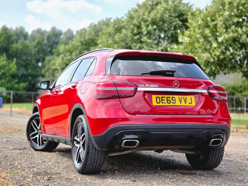 MERCEDES-BENZ GLA CLASS