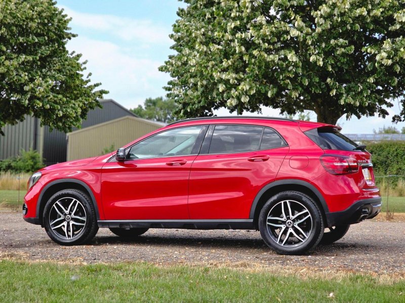 MERCEDES-BENZ GLA CLASS