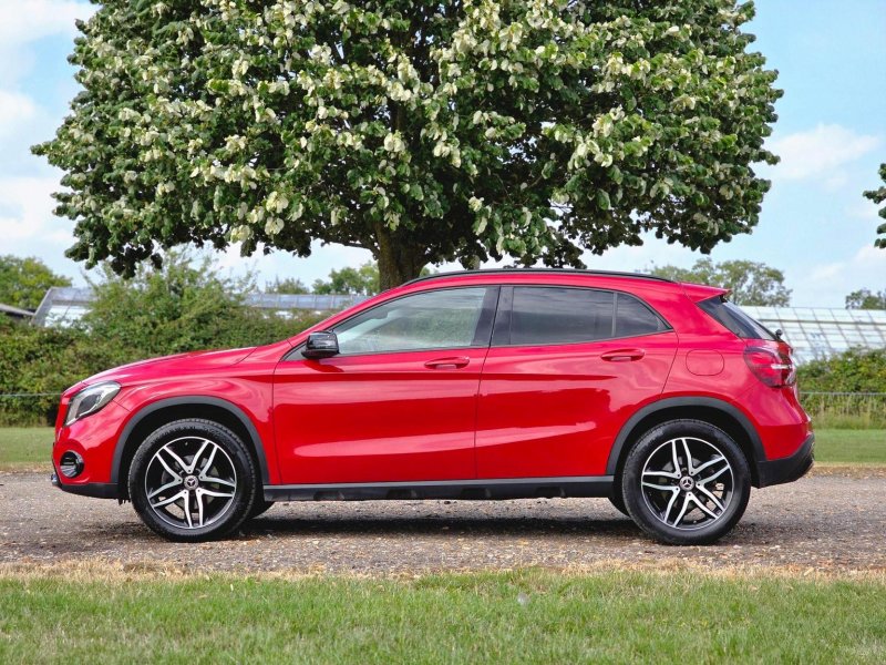MERCEDES-BENZ GLA CLASS