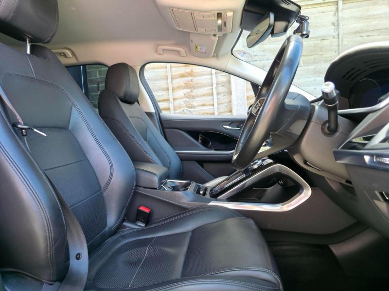 JAGUAR I-Pace